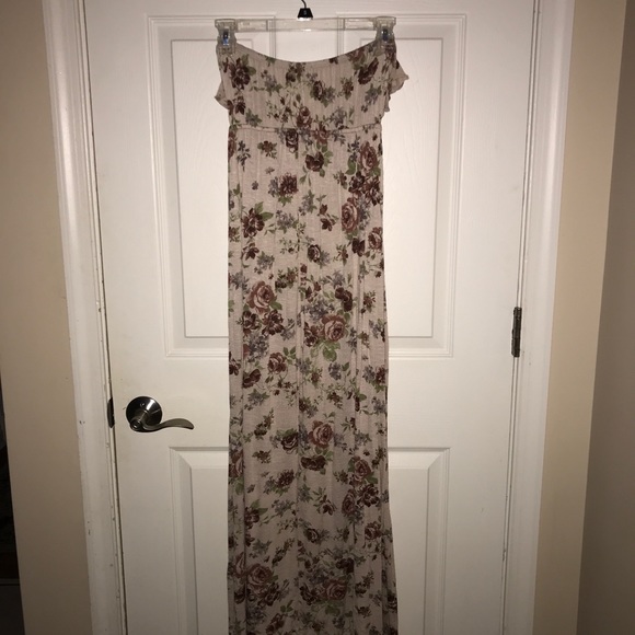 Floral maxi dress - Picture 2 of 3